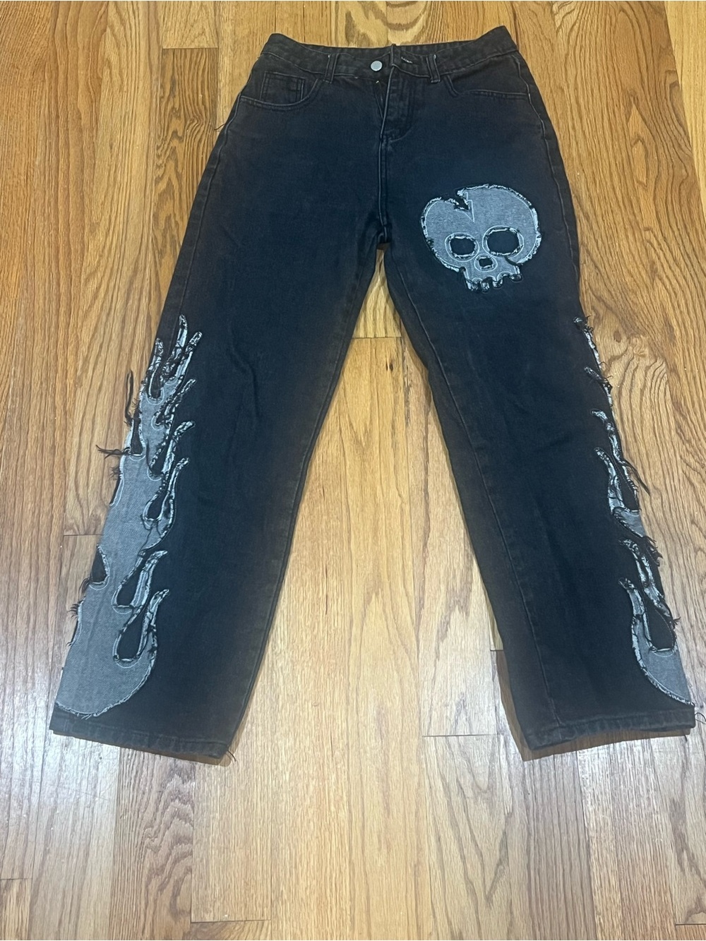 Women’s Black Straight-Leg Jeans with Gray Skull & Flame Details